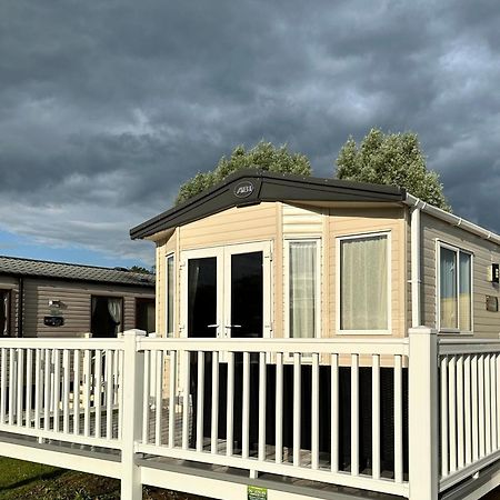 Tattershall Lakes- Lancaster Crescent Exterior photo